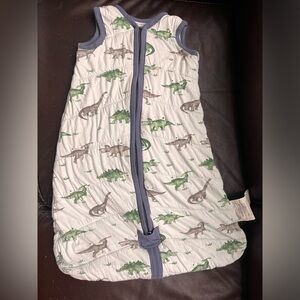 Burt’s Bees “quilted herbivores” sleep sack size M (6-12mos)